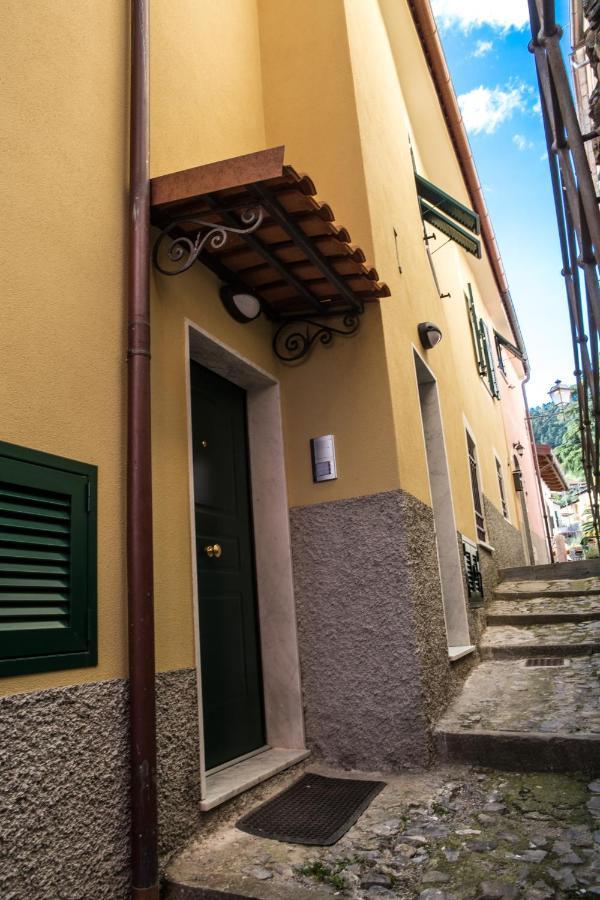 Ca' Melia Apartment Castiglione Chiavarese Bagian luar foto